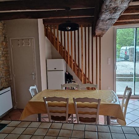 Charmante Maison En Pierres Sainte-Radégonde-des-Noyers Eksteriør bilde